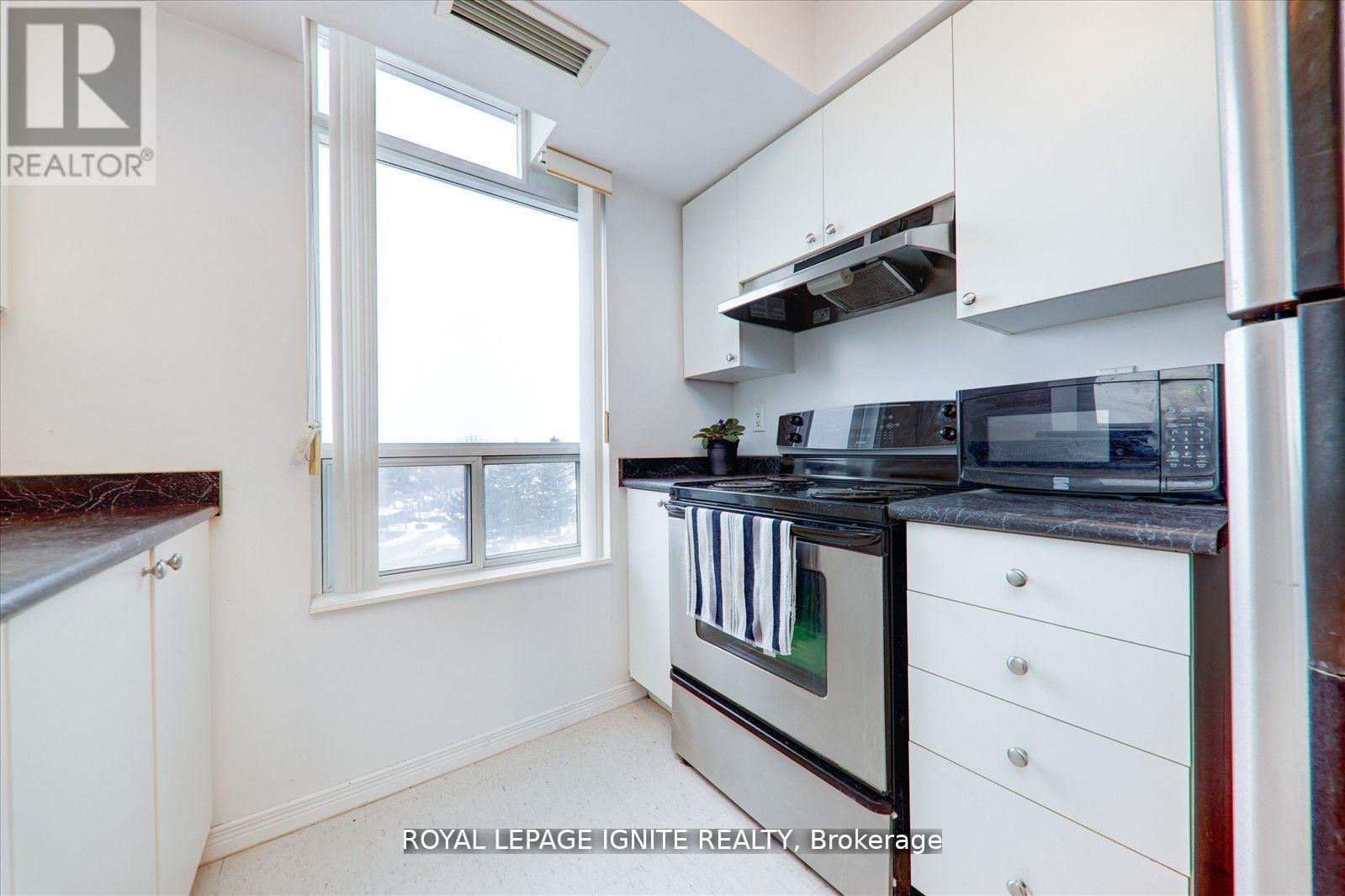 Photo 18 of 808 3650 Kingston Road, Toronto ON