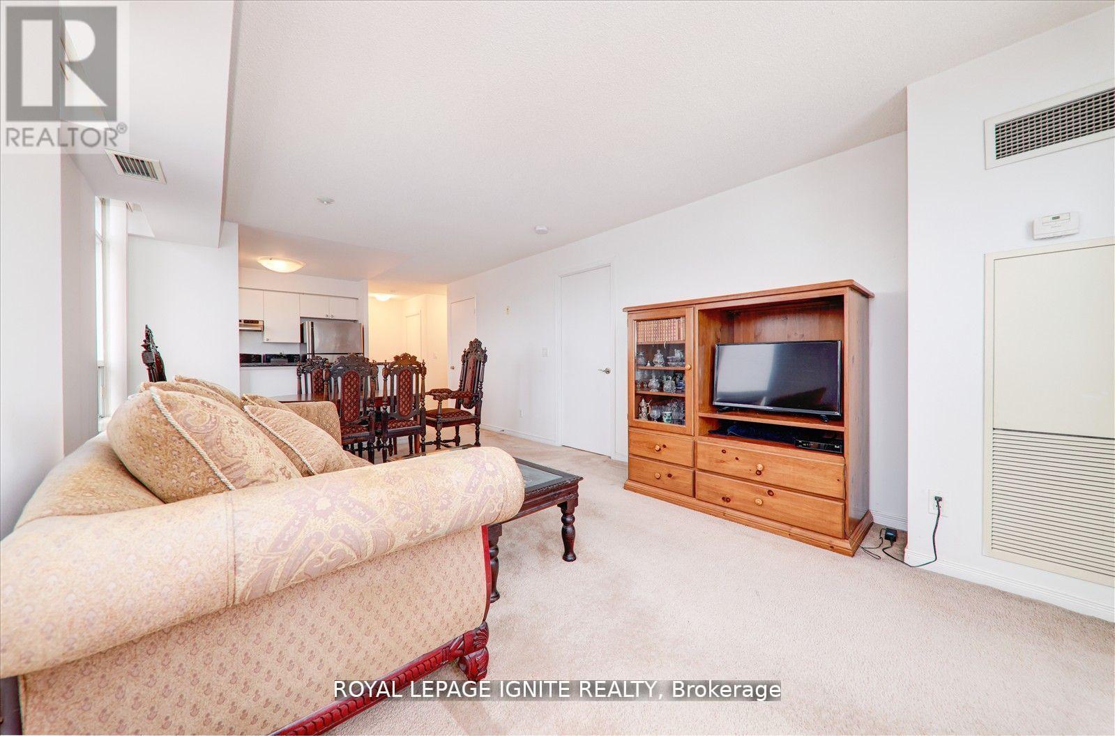 Photo 23 of 808 3650 Kingston Road, Toronto ON