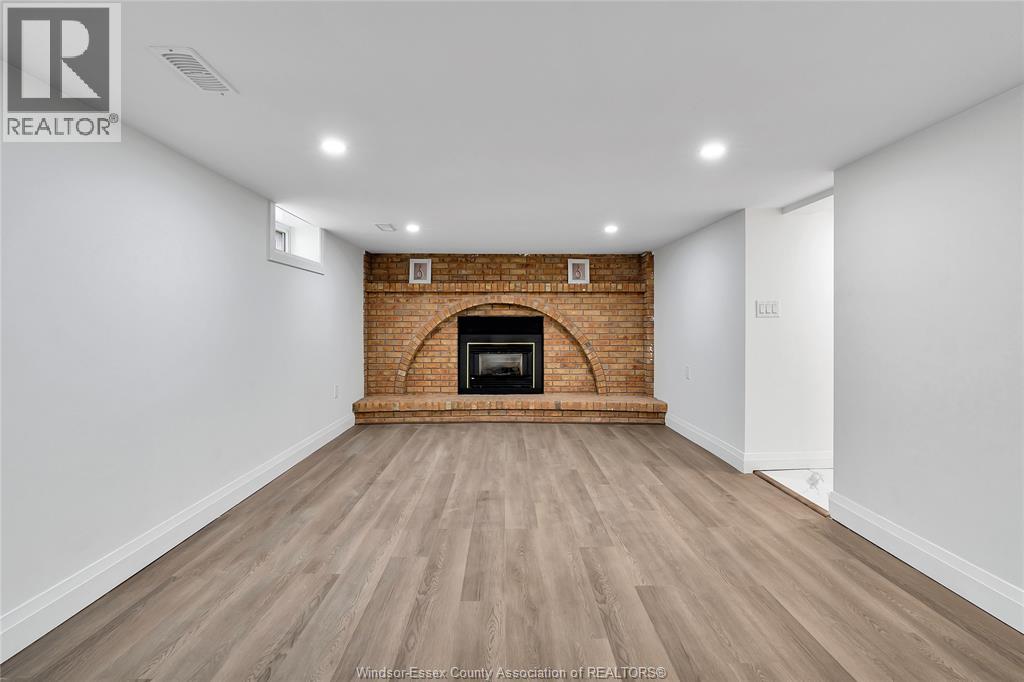 Photo 19 of 2222 Forest Avenue, Windsor ON