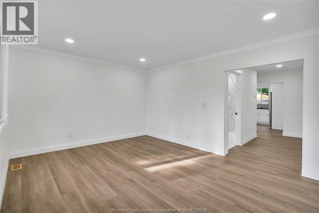 Photo 6 of 2222 Forest Avenue, Windsor ON