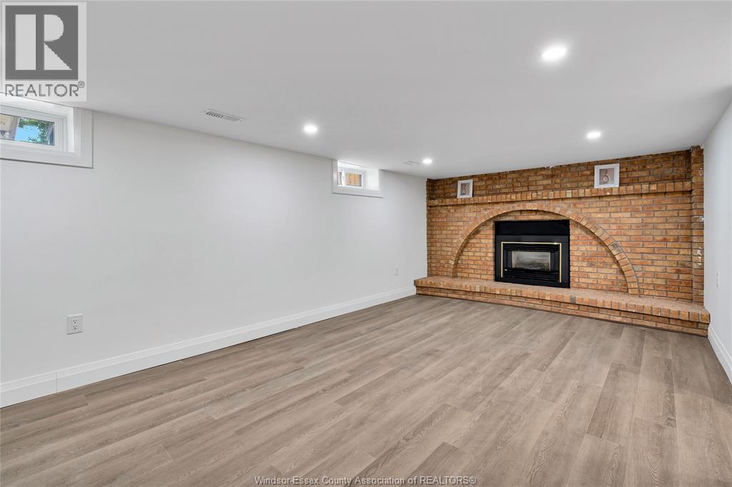 Photo 17 of 2222 Forest Avenue, Windsor ON