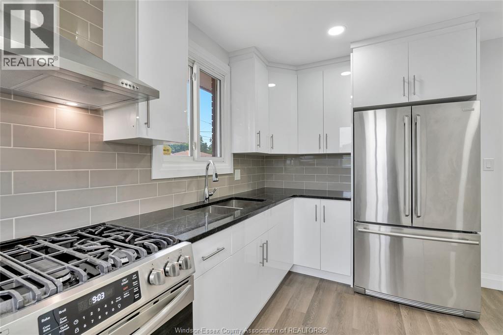 Photo 15 of 2222 Forest Avenue, Windsor ON