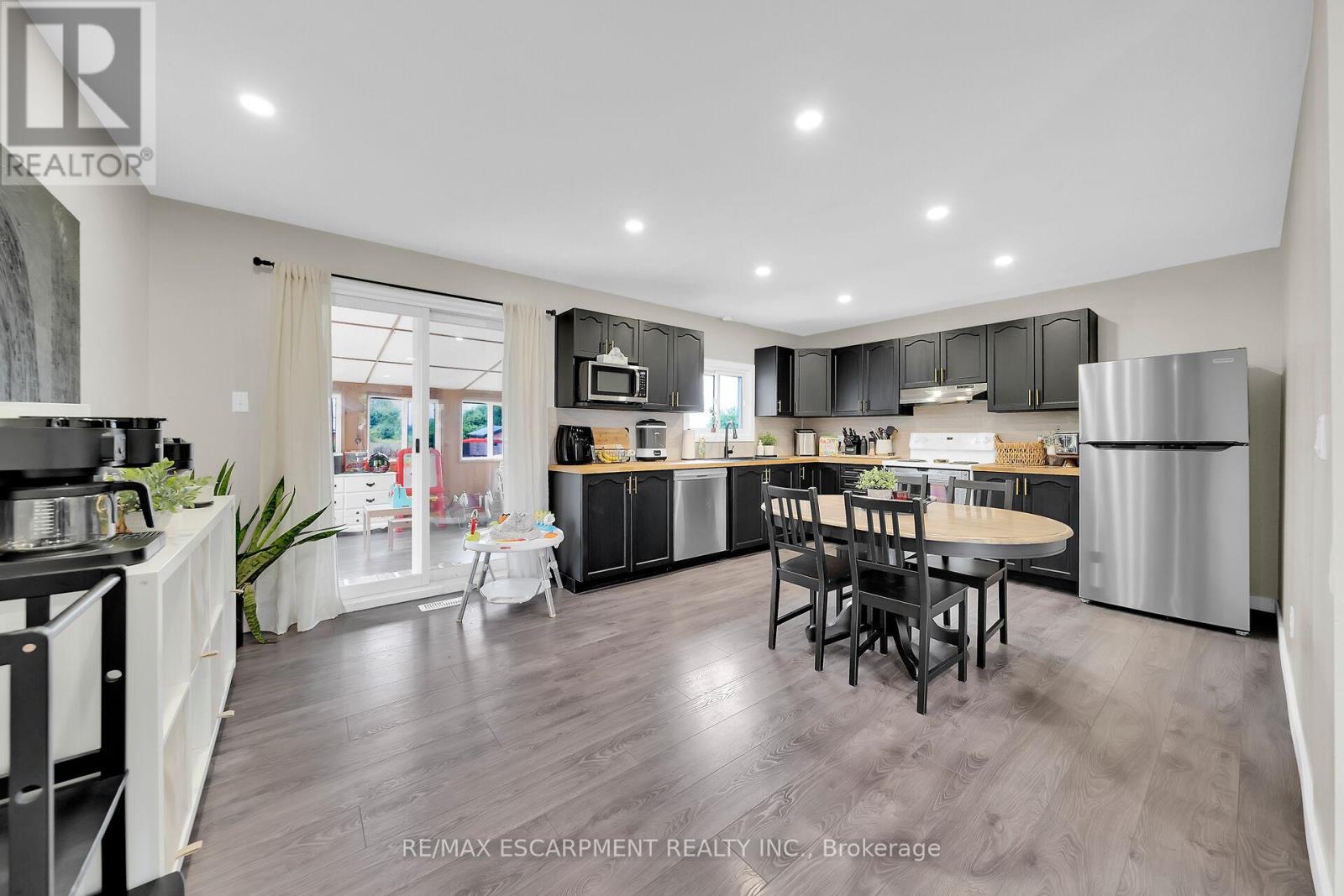 Photo 11 of 1073 Concession 6 Woodhouse Road, Norfolk ON