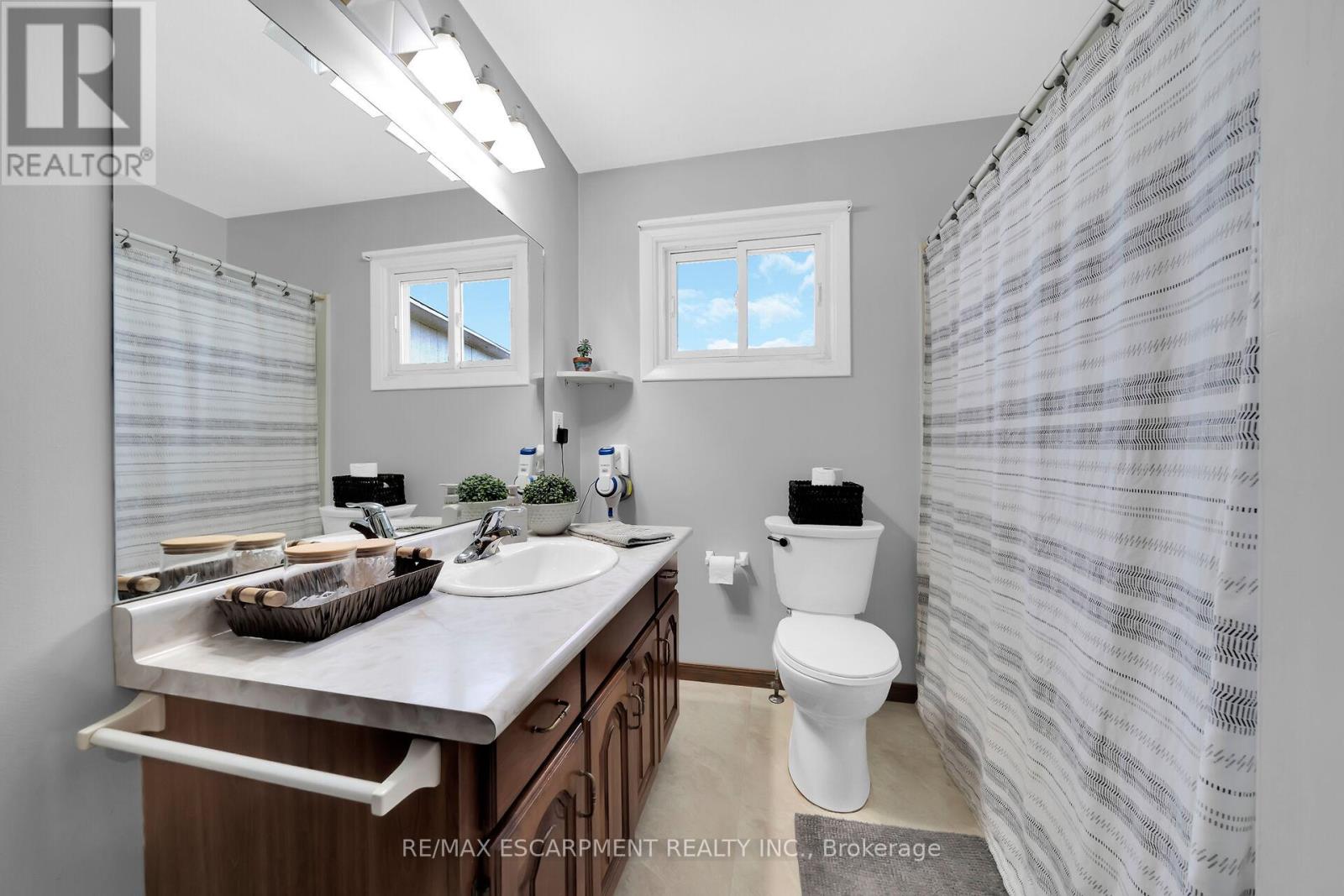 Photo 21 of 1073 Concession 6 Woodhouse Road, Norfolk ON