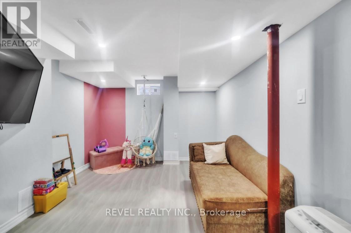 Photo 25 of 320 Moody Street, Southgate ON