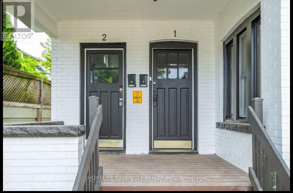Photo 2 of 1 4910 Bridge Street, Niagara Falls ON