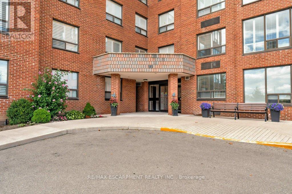 Photo 3 of 408 99 Donn Avenue, Hamilton ON