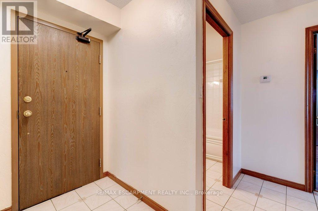 Photo 6 of 408 99 Donn Avenue, Hamilton ON