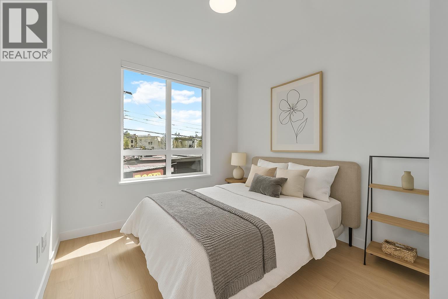 Photo 11 of 212 2450 Garden Drive, Vancouver BC