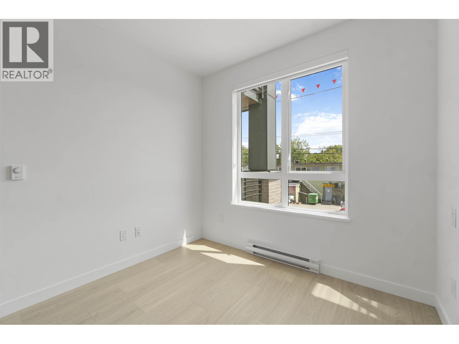 Photo 12 of 212 2450 Garden Drive, Vancouver BC