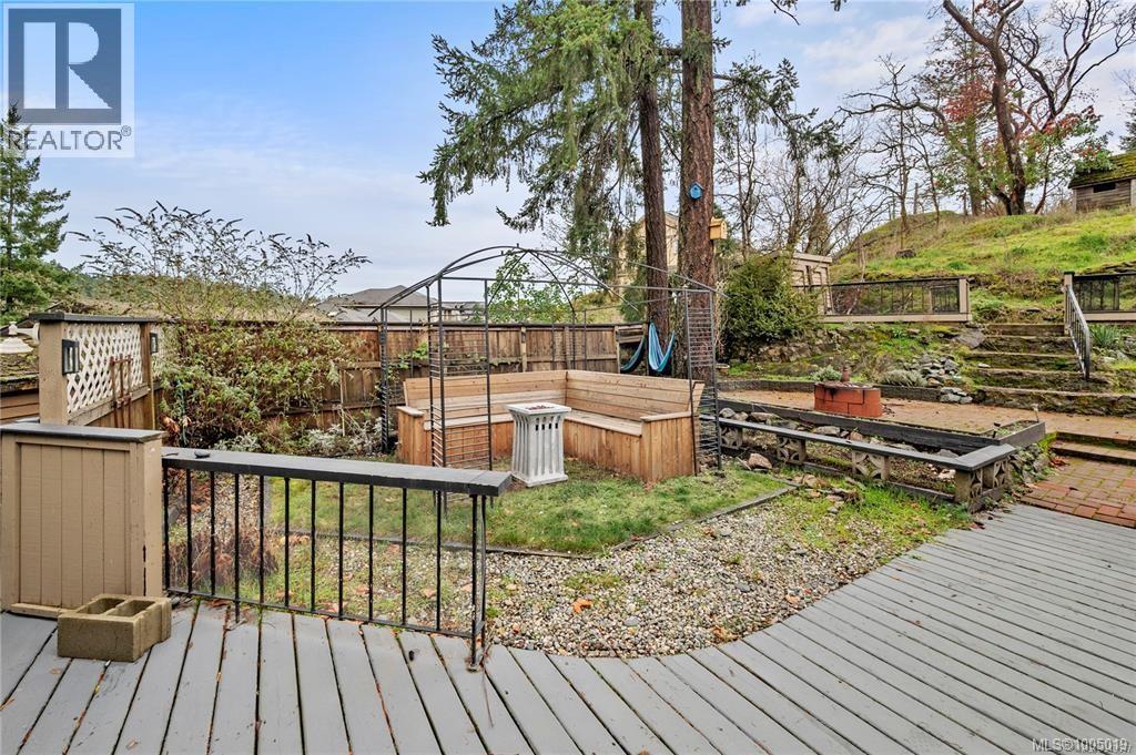 Photo 37 of 2206 Millstream Rd, Langford BC
