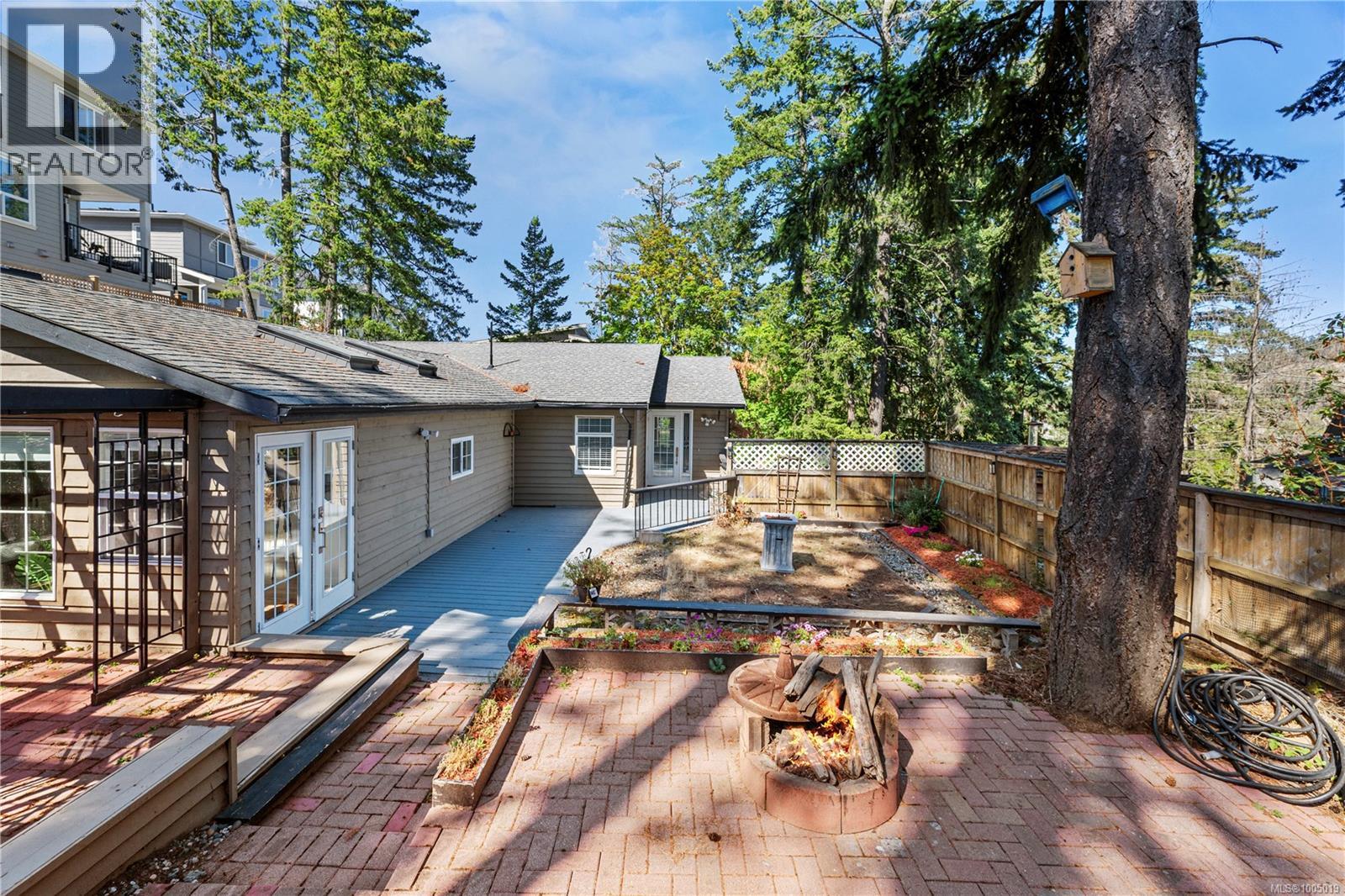 Photo 35 of 2206 Millstream Rd, Langford BC