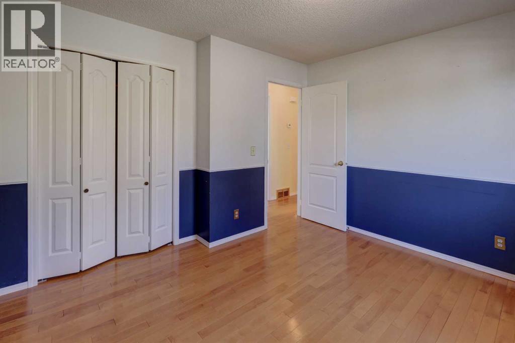 Photo 15 of 179 Huntchester Crescent Ne, Calgary AB
