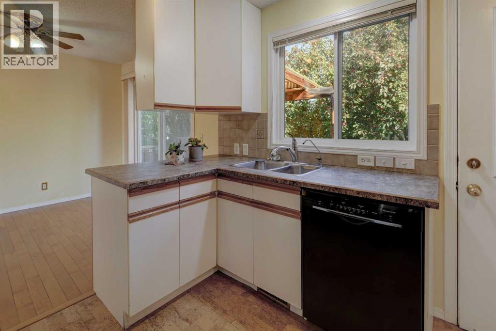 Photo 11 of 179 Huntchester Crescent Ne, Calgary AB