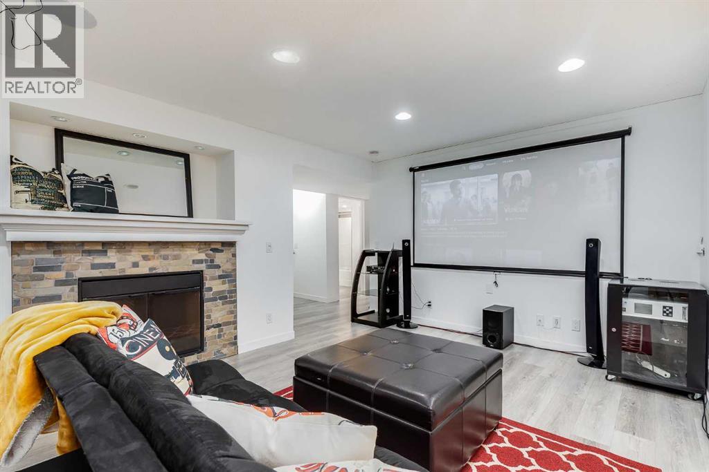 Photo 32 of 522 Stonegate Road Nw, Airdrie AB