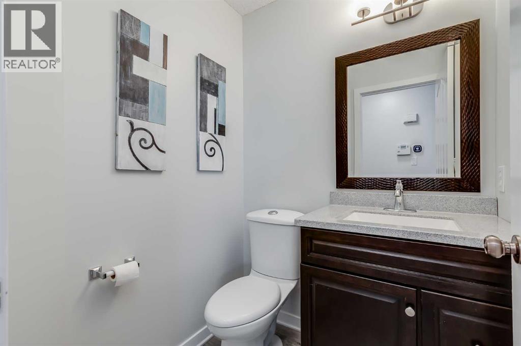 Photo 15 of 522 Stonegate Road Nw, Airdrie AB