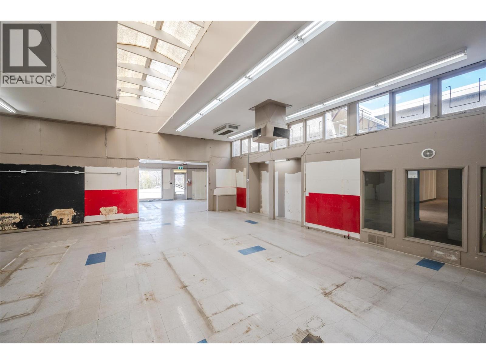 402 Industrial Avenue E, Penticton