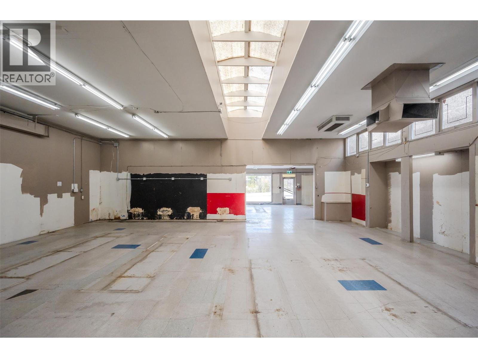 402 Industrial Avenue E, Penticton