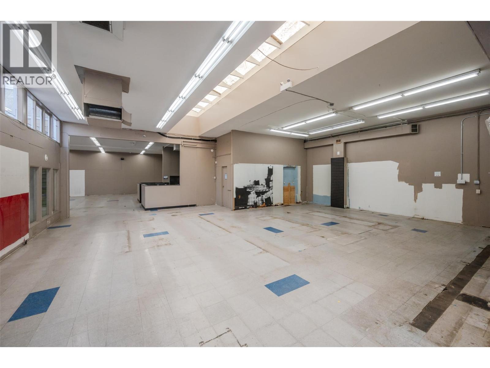 402 Industrial Avenue E, Penticton