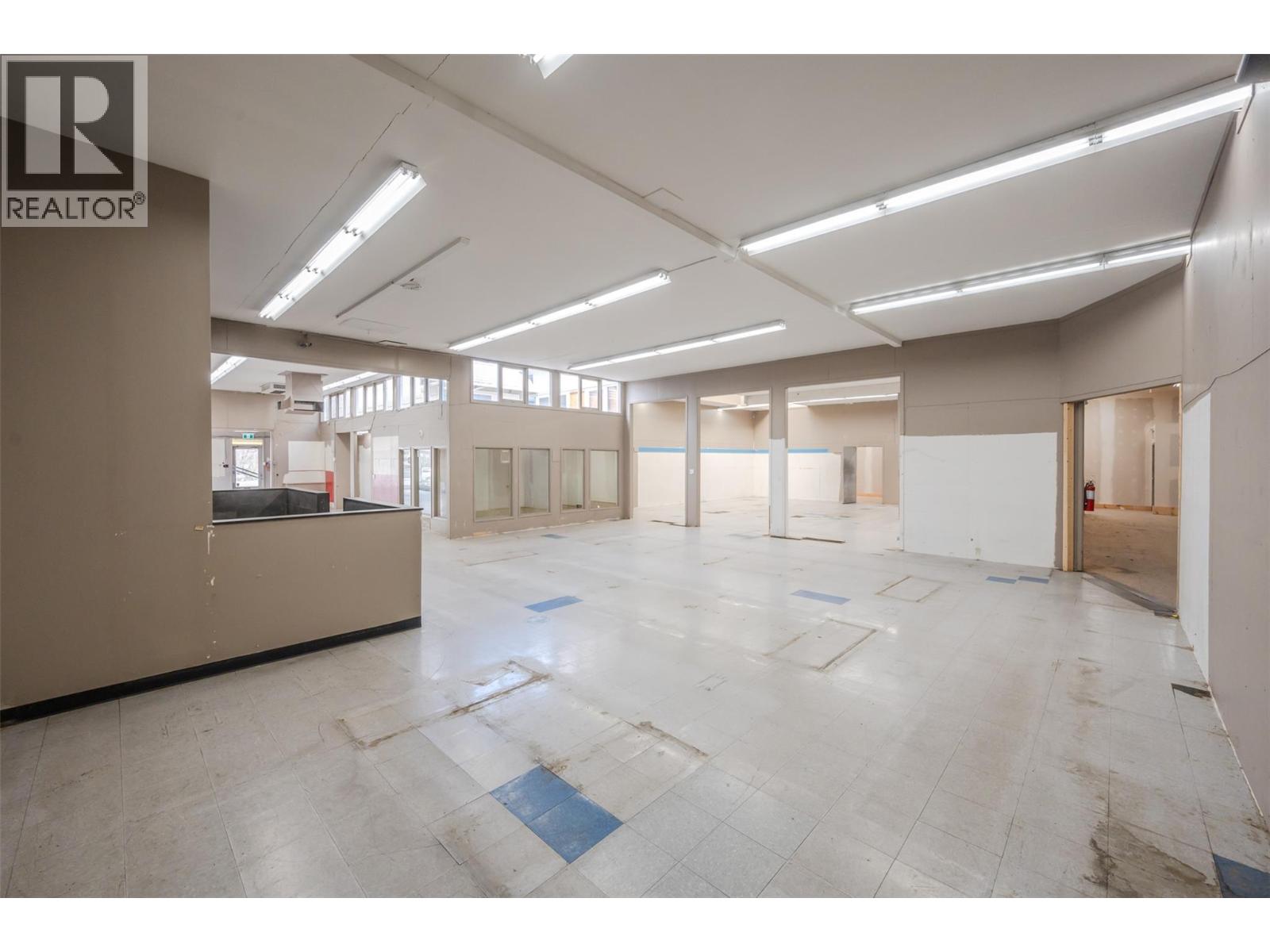 402 Industrial Avenue E, Penticton