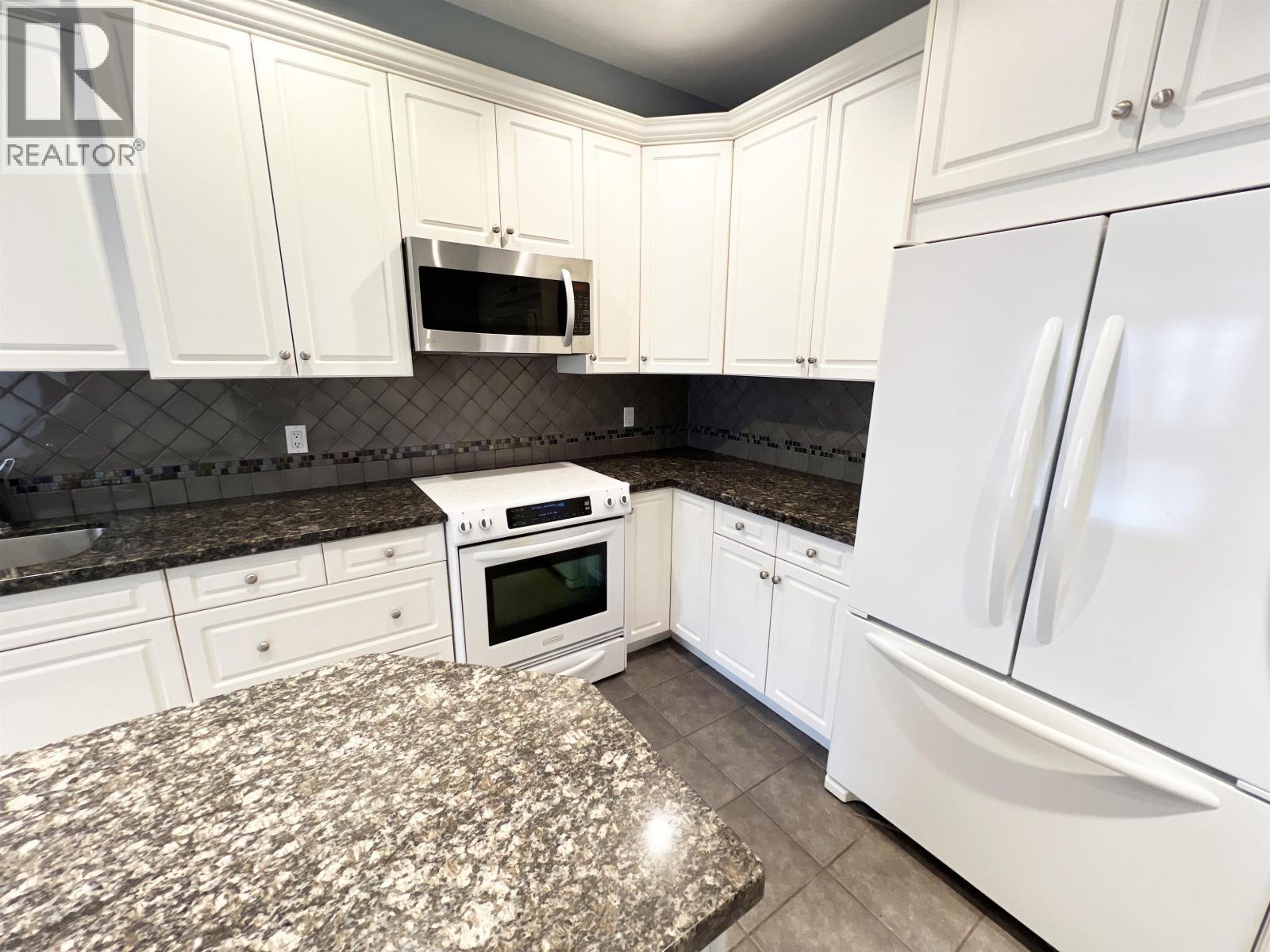 Photo 15 of 6100 Woodwards Road, Richmond BC