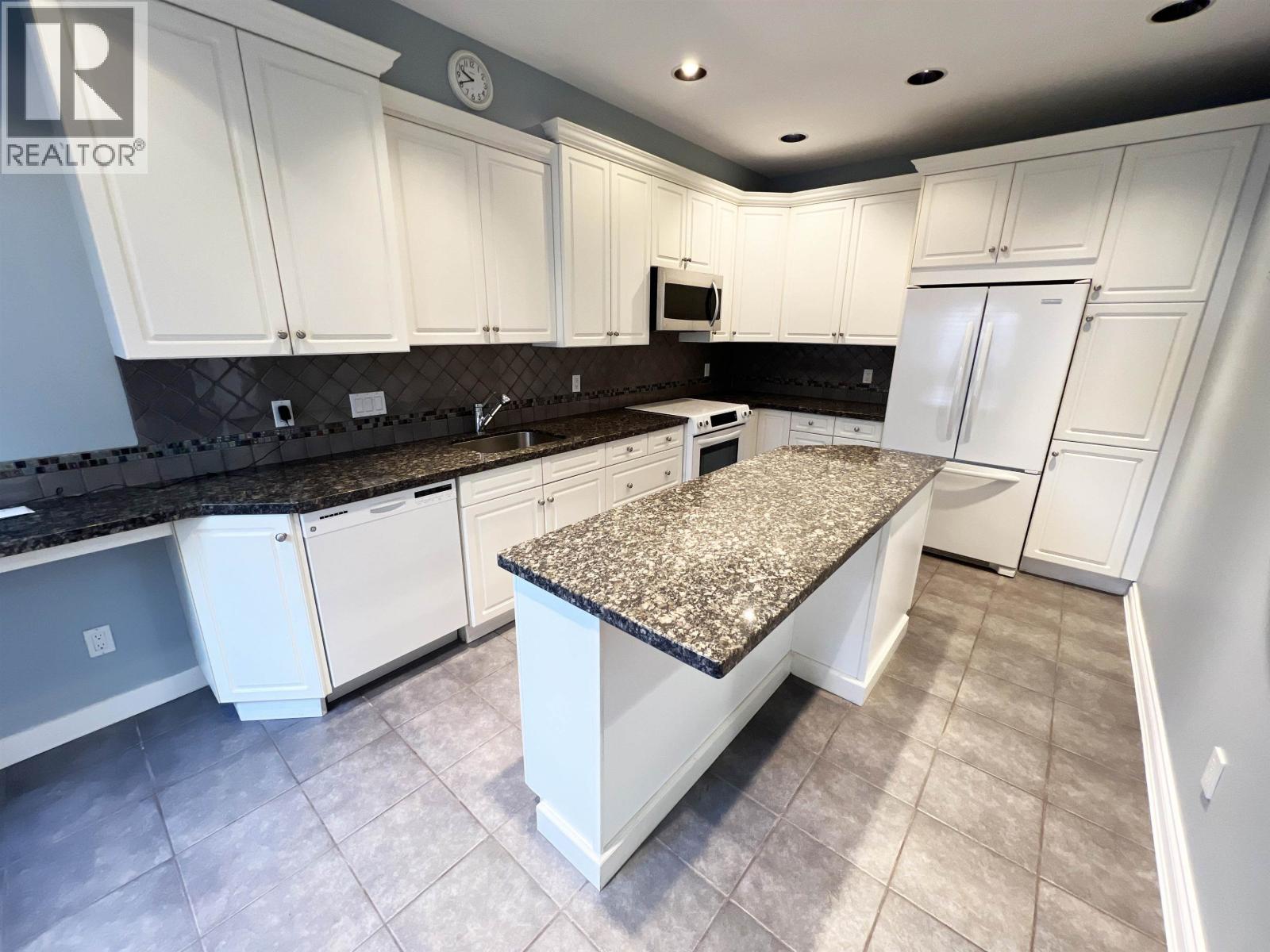 Photo 20 of 6100 Woodwards Road, Richmond BC