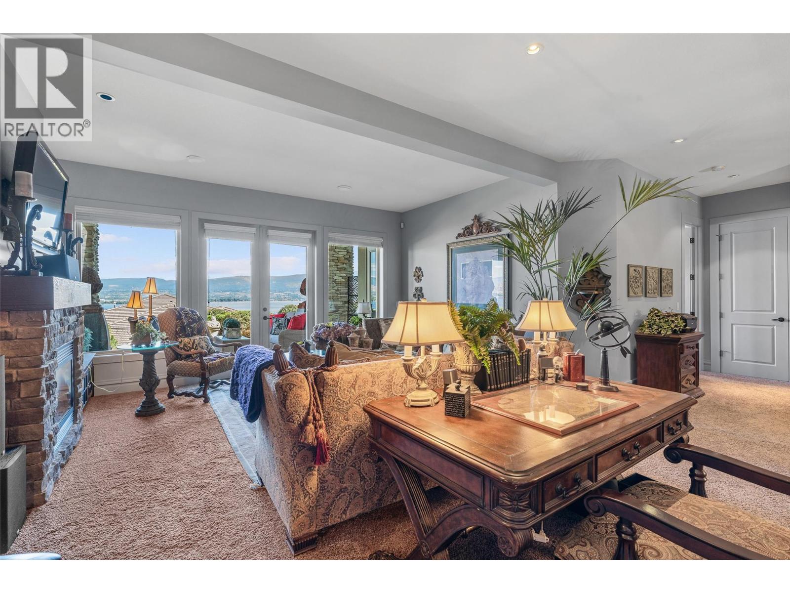 4 2493 Casa Palmero Drive, West Kelowna