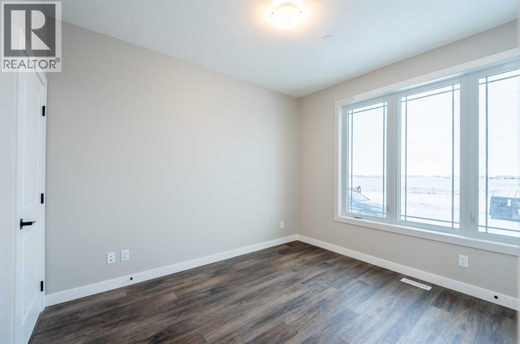 Photo 12 of 419 Hotchkiss Manor, Calgary AB