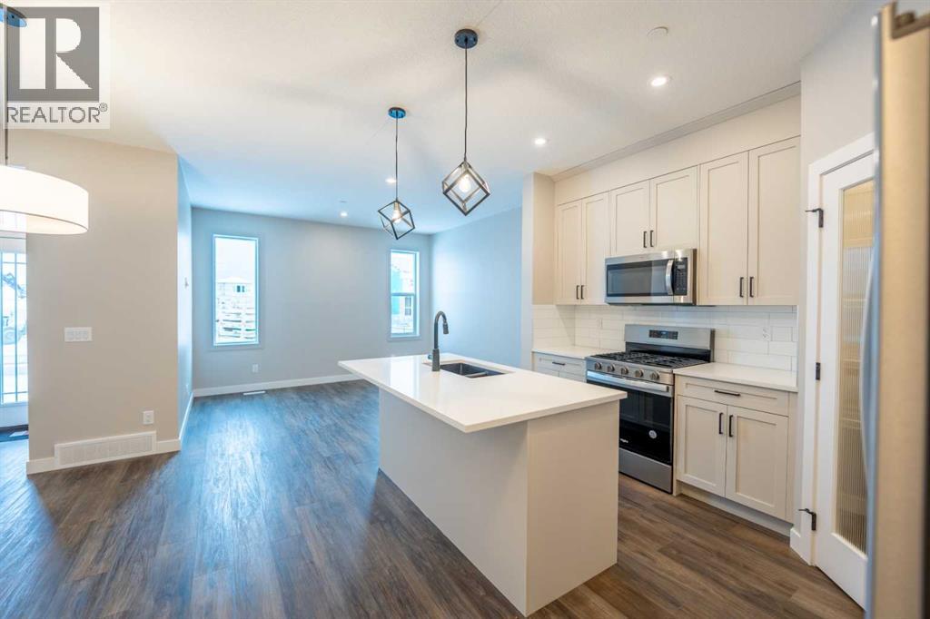 Photo 5 of 419 Hotchkiss Manor, Calgary AB