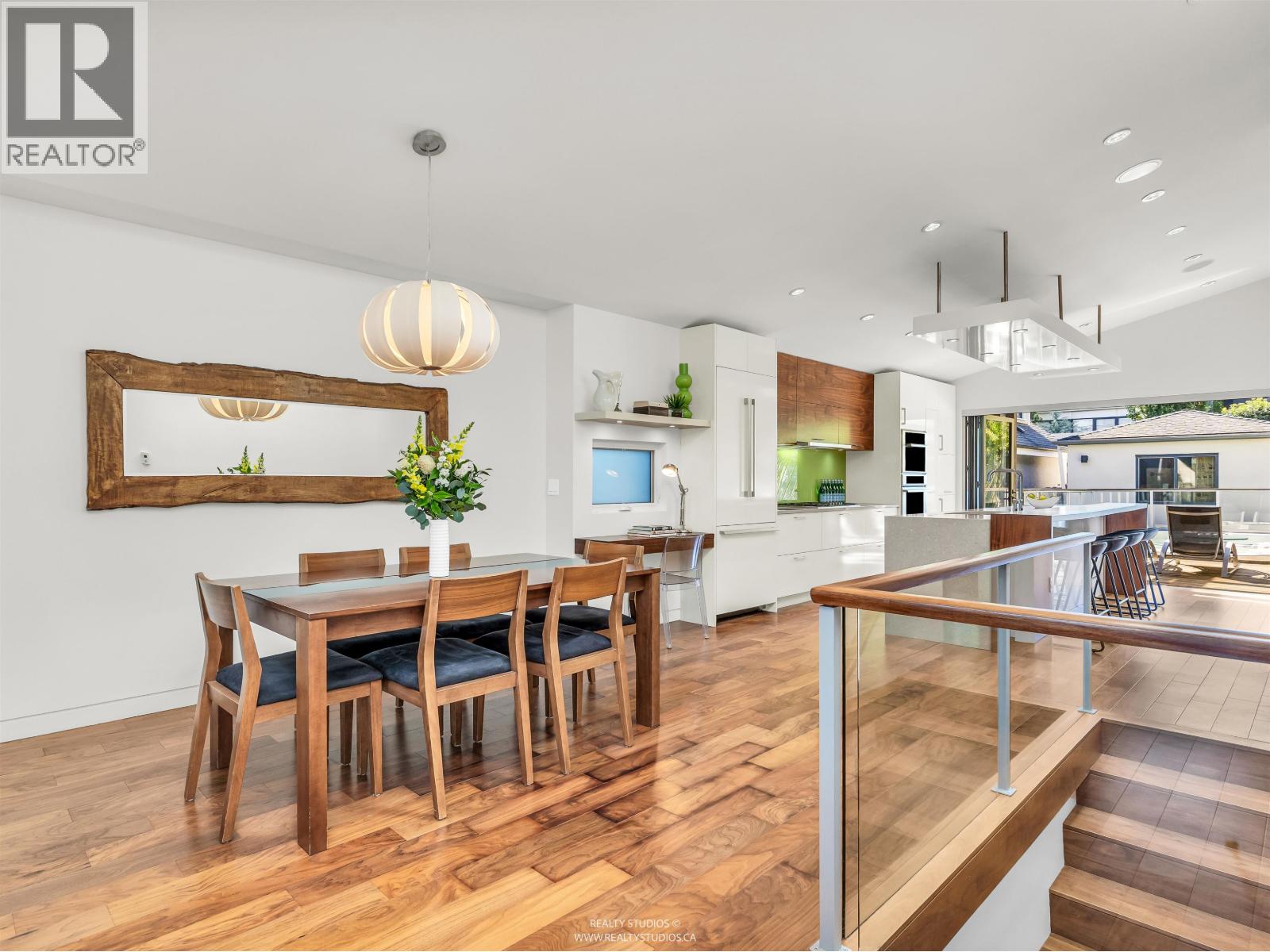 Photo 6 of 534 E 29th Avenue, Vancouver BC
