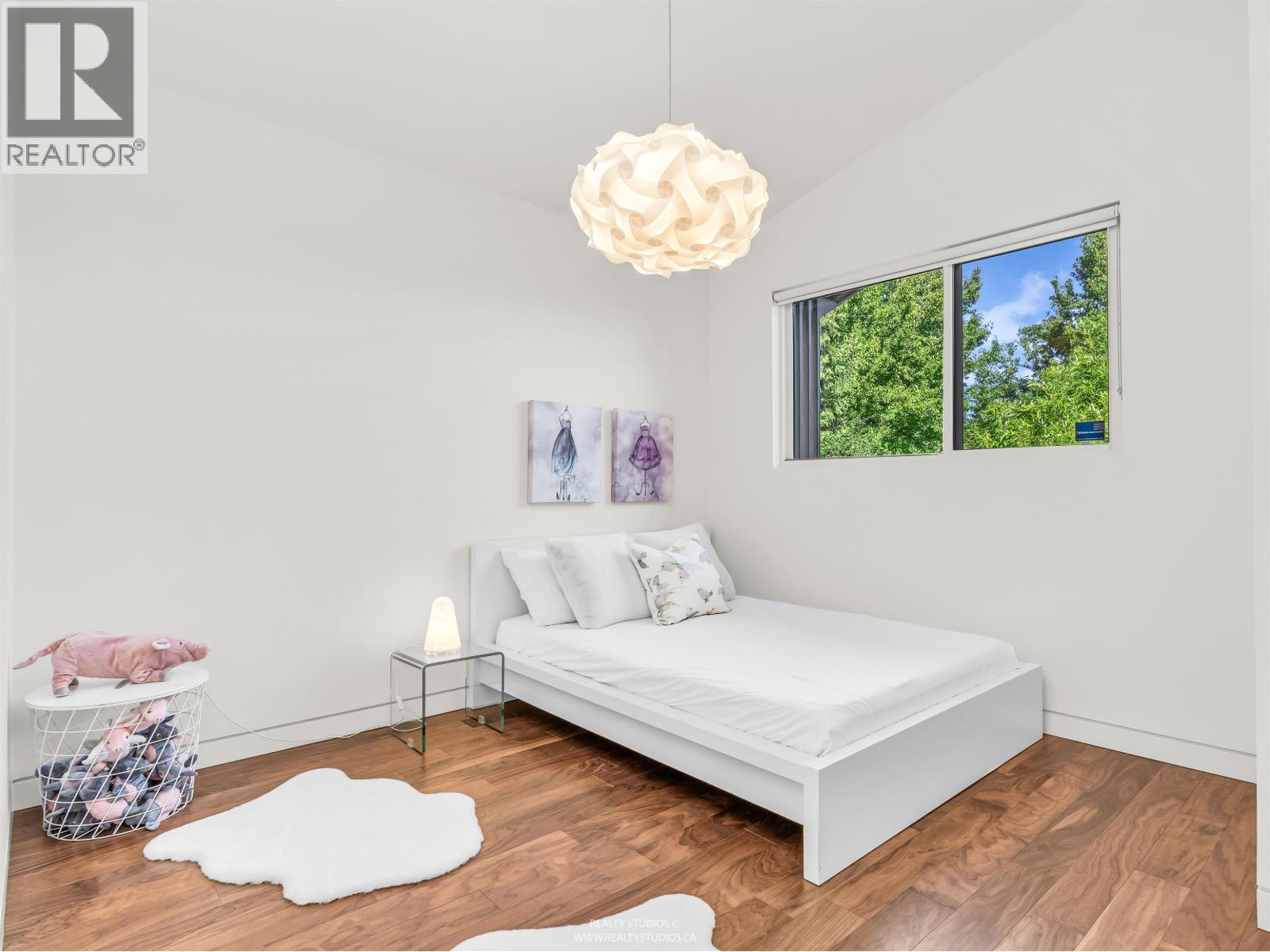 Photo 17 of 534 E 29th Avenue, Vancouver BC