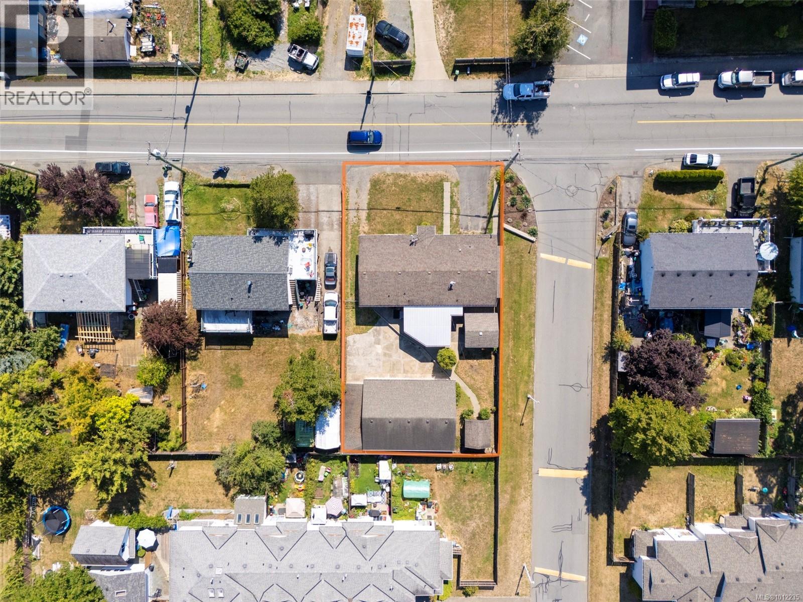 Photo 2 of 3381 Auchinachie Rd, Duncan BC