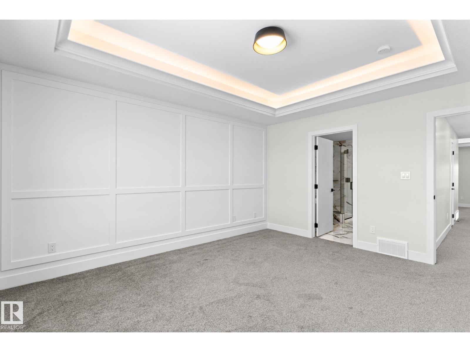Photo 18 of 8512 181 Av Nw, Edmonton AB