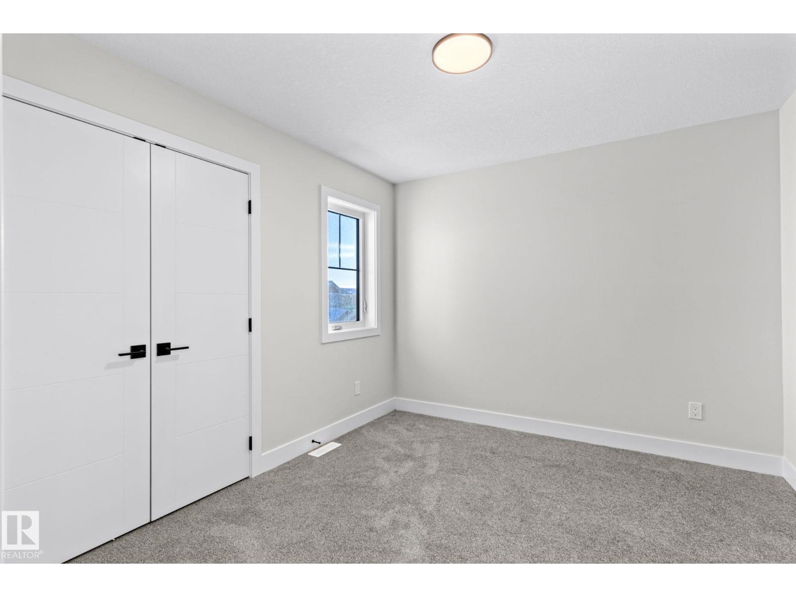 Photo 21 of 8512 181 Av Nw, Edmonton AB