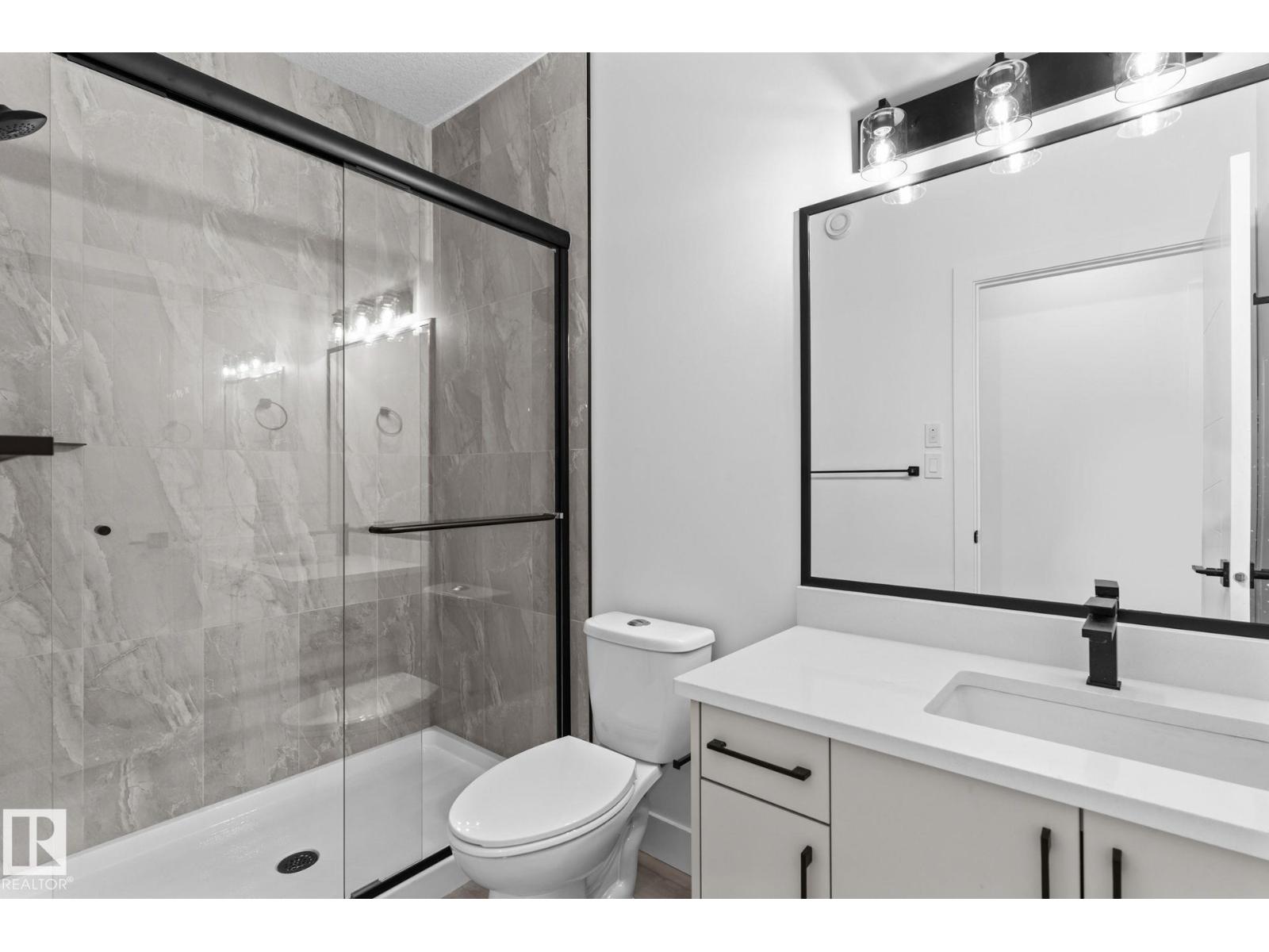 Photo 29 of 8512 181 Av Nw, Edmonton AB