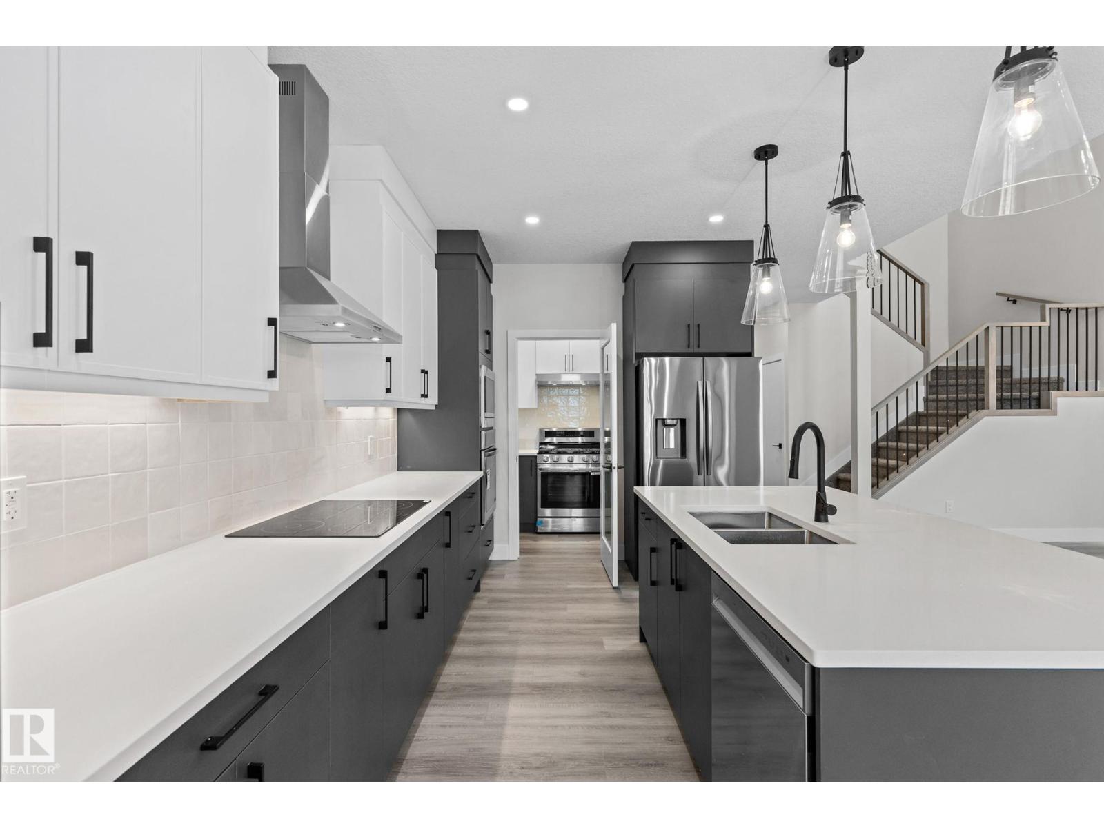 Photo 40 of 8512 181 Av Nw, Edmonton AB