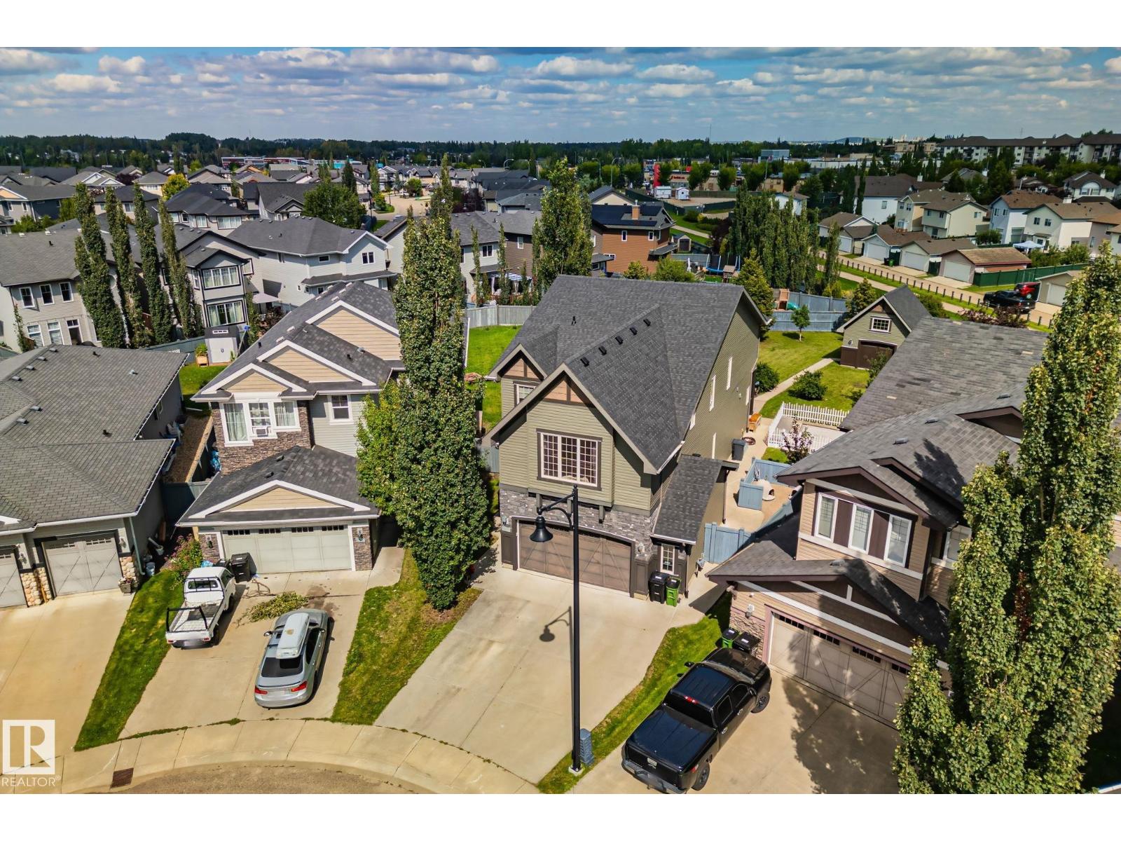 Photo 3 of 3457 Goodridge Link Li Nw, Edmonton AB