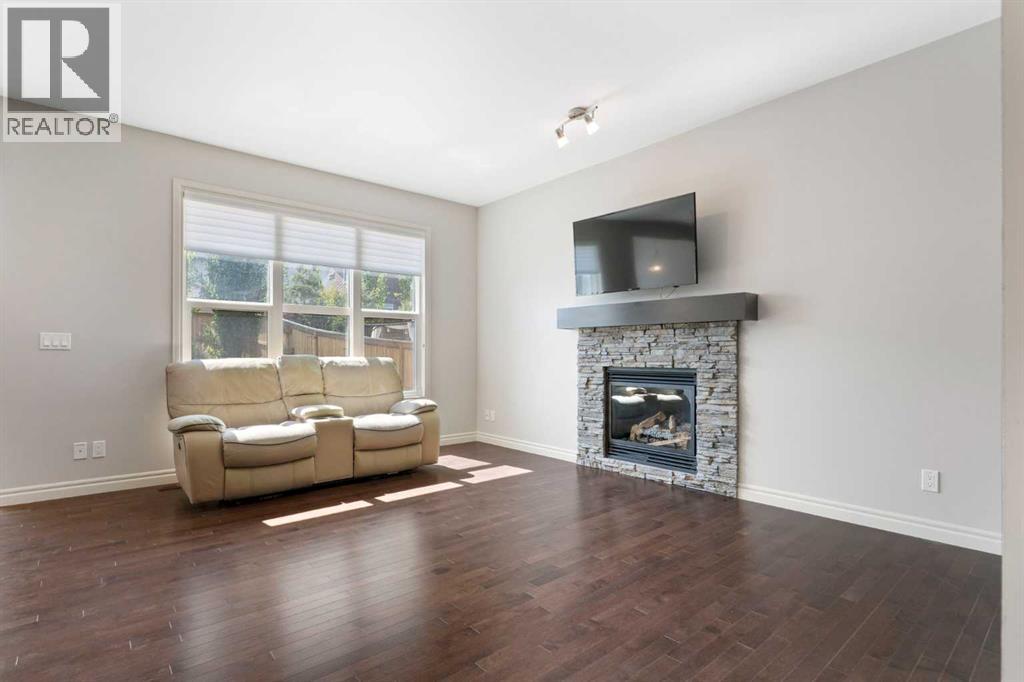 Photo 3 of 64 Sage Berry Road Nw, Calgary AB