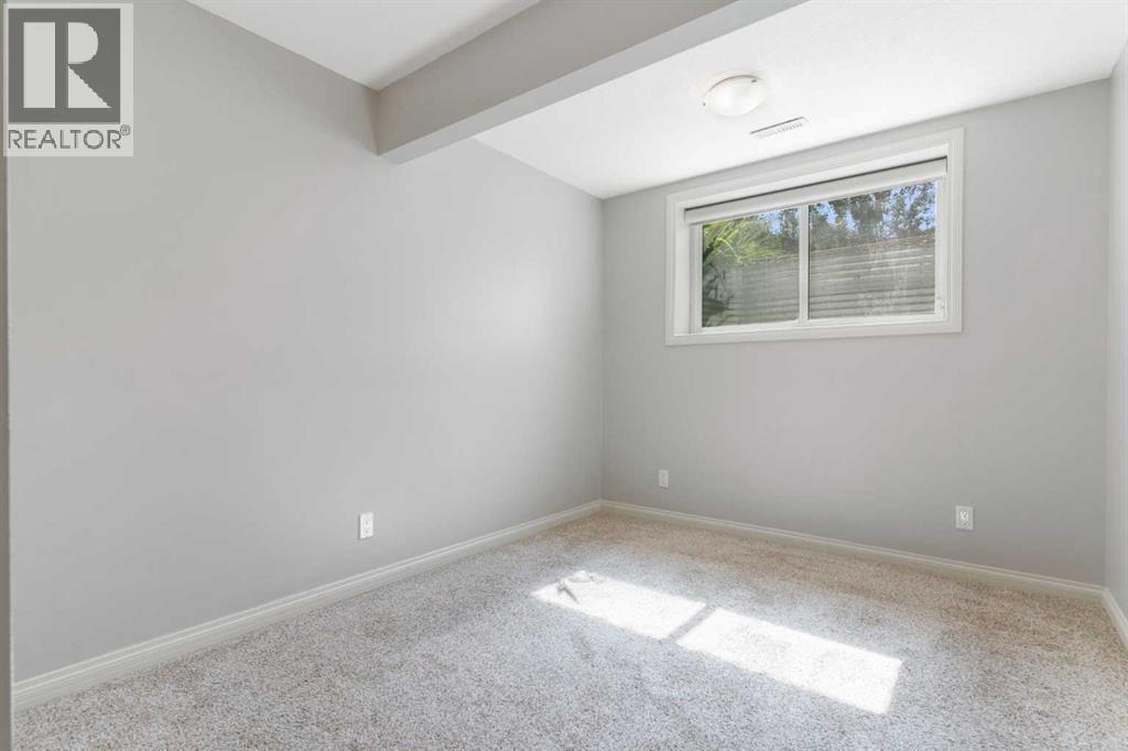 Photo 33 of 64 Sage Berry Road Nw, Calgary AB