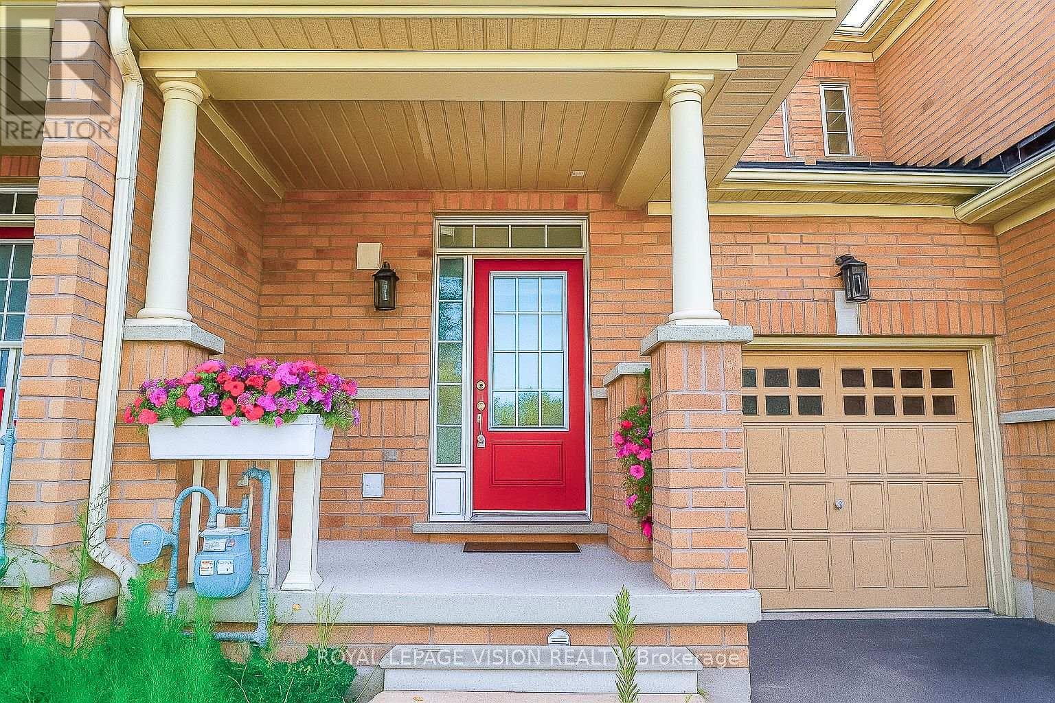Photo 4 of 893 Transom Crescent, Milton ON