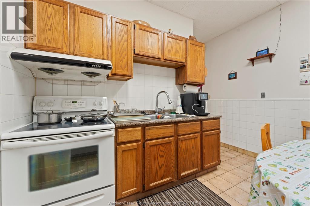 Photo 22 of 871 Erie Street, Windsor ON