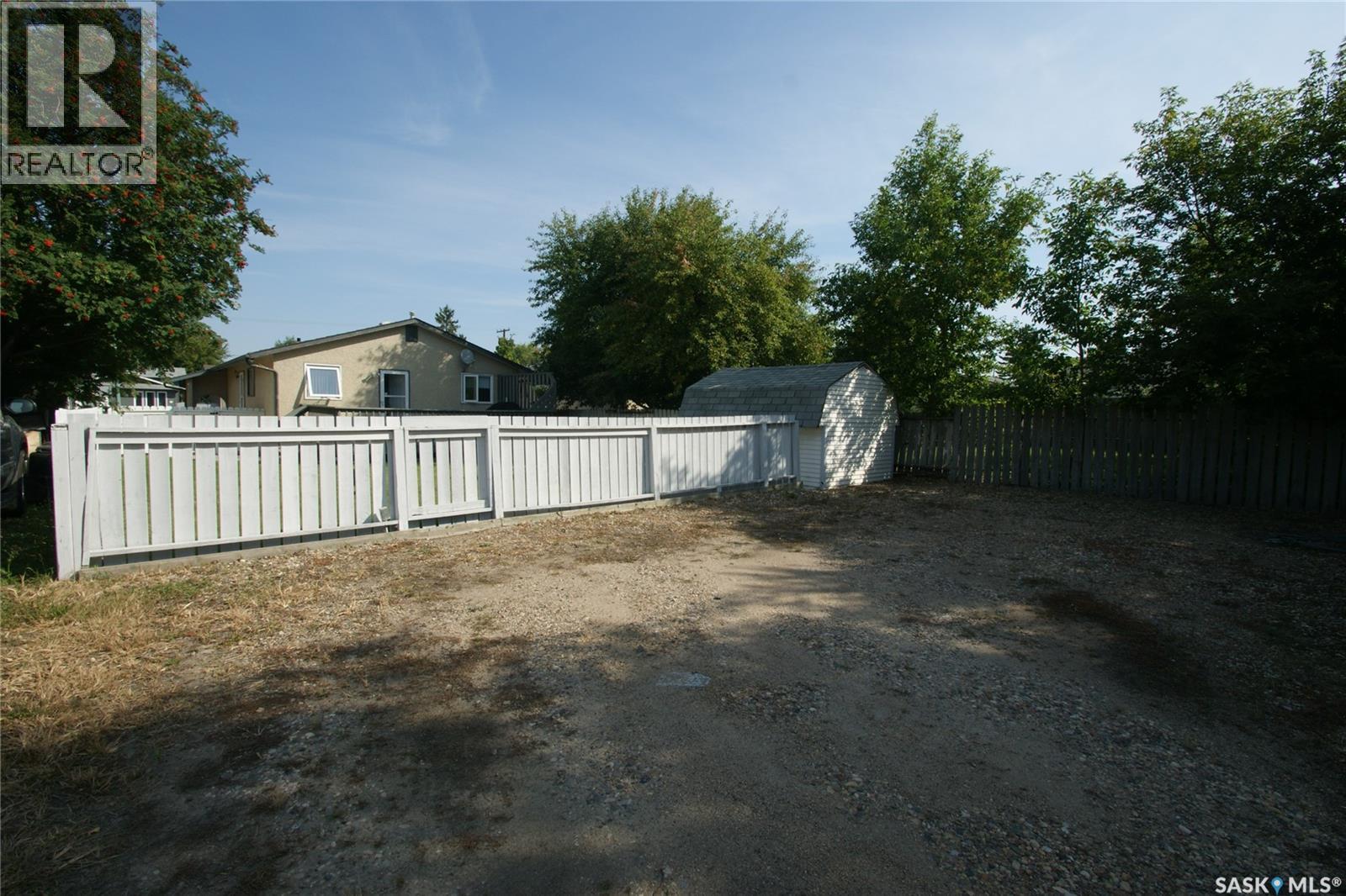 Photo 17 of 3209 33rd Street W, Saskatoon SK