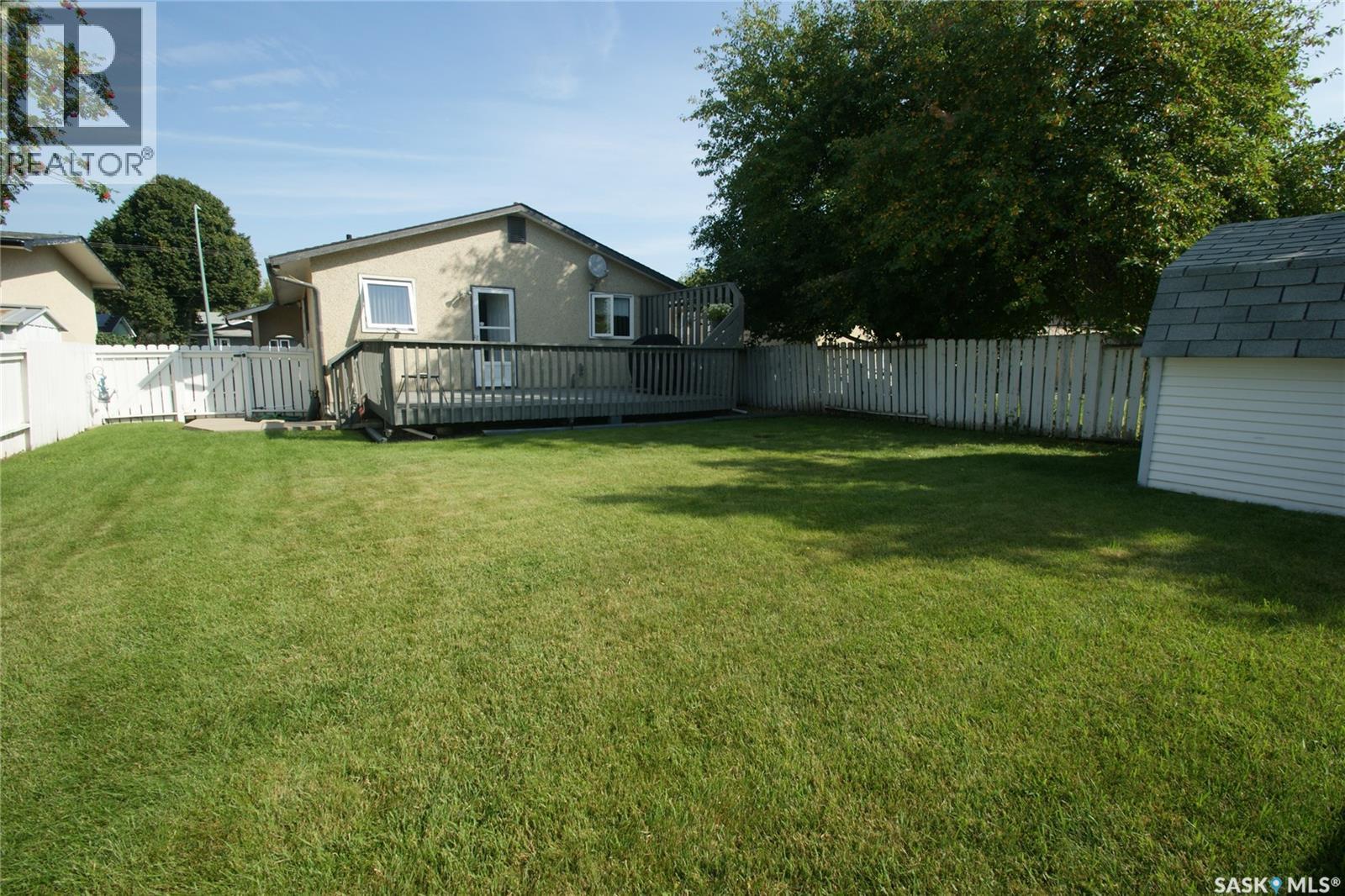Photo 18 of 3209 33rd Street W, Saskatoon SK