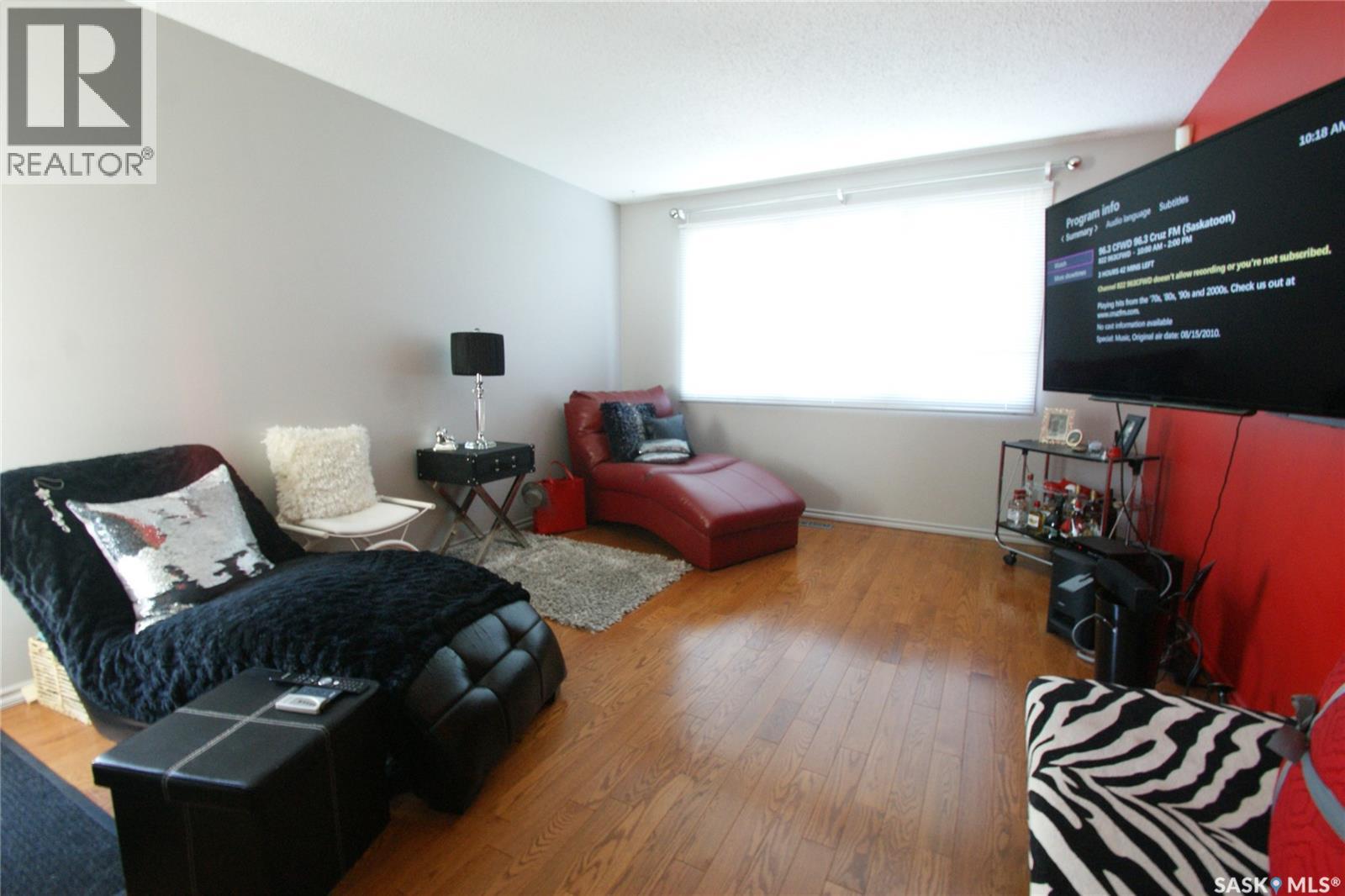 Photo 2 of 3209 33rd Street W, Saskatoon SK