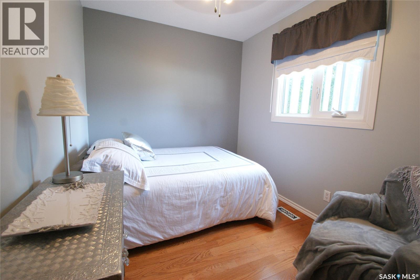 Photo 8 of 3209 33rd Street W, Saskatoon SK