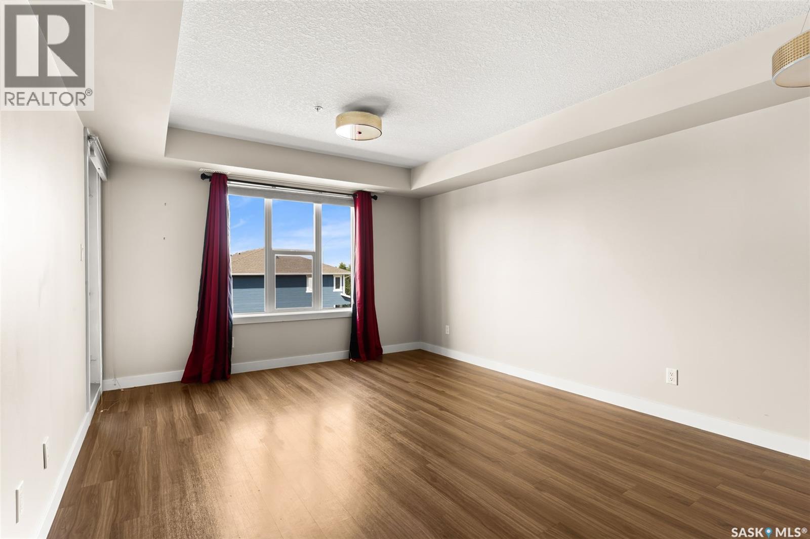 Photo 12 of 411 5301 Universal Crescent, Regina SK