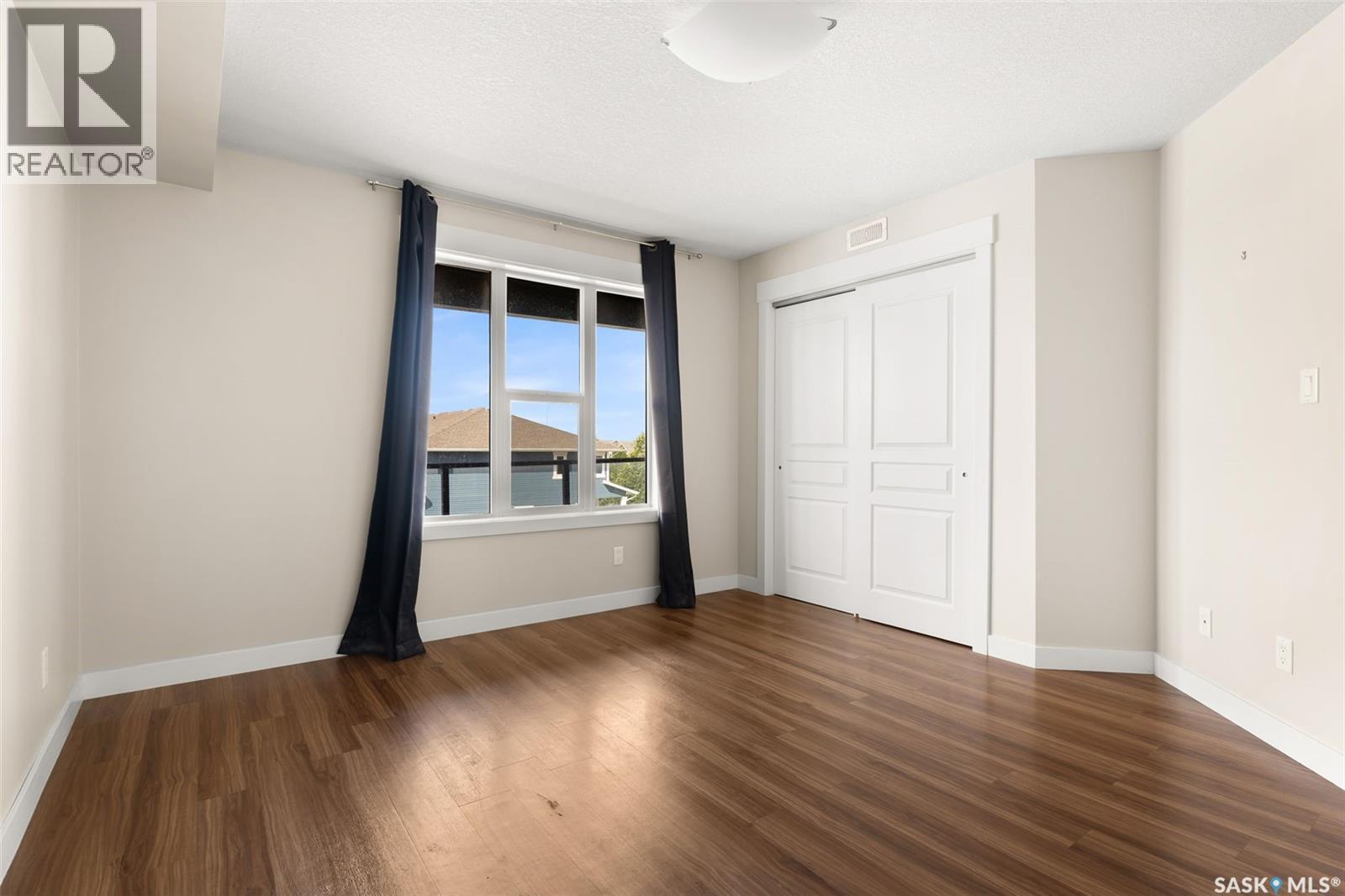 Photo 18 of 411 5301 Universal Crescent, Regina SK