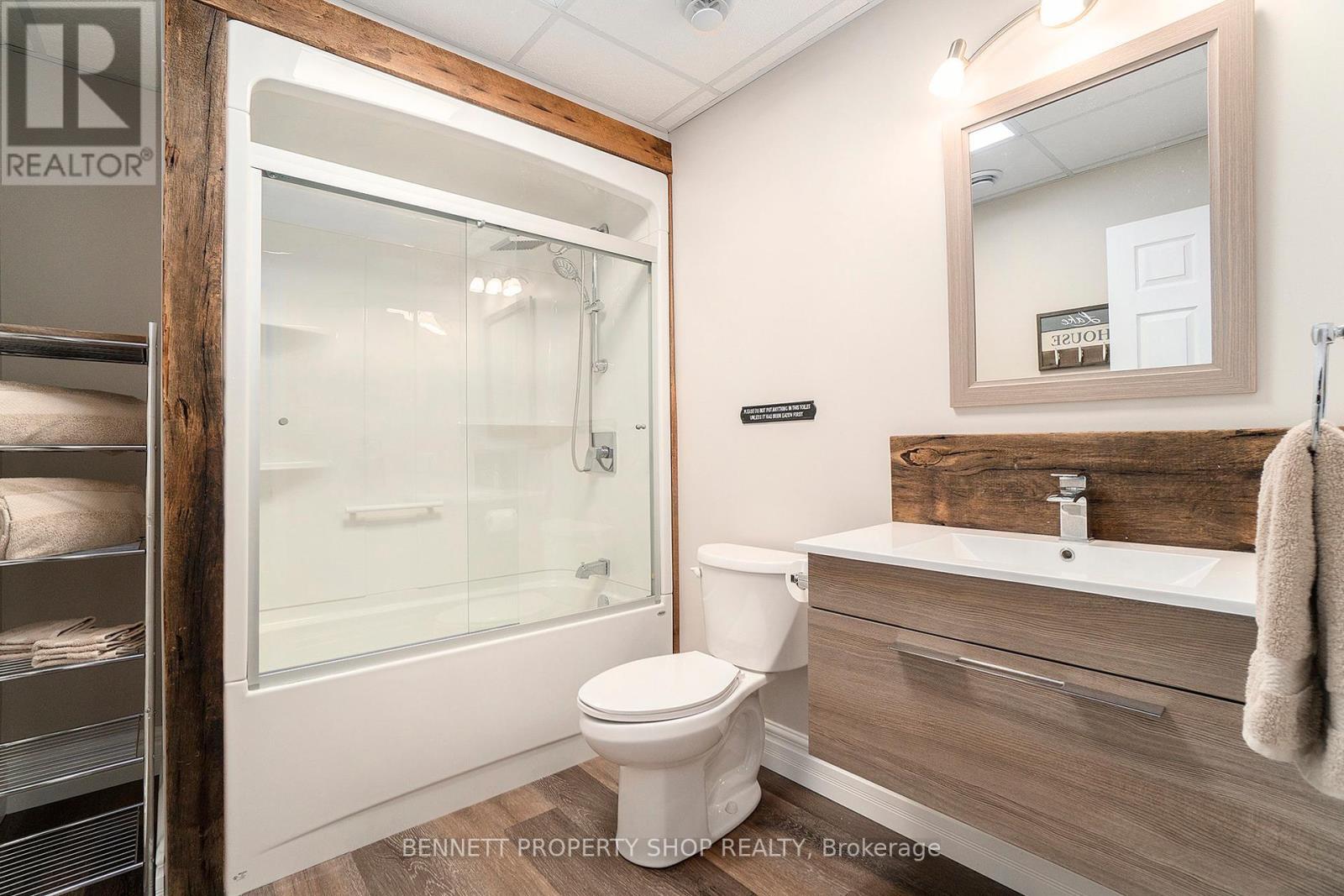 Photo 25 of 638 West Point Drive, Drummond North Elmsley ON