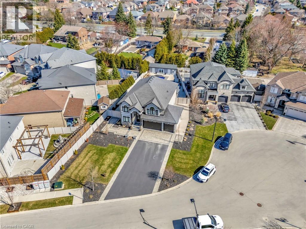 Photo 1 of 7 Bernini Court, Hamilton ON