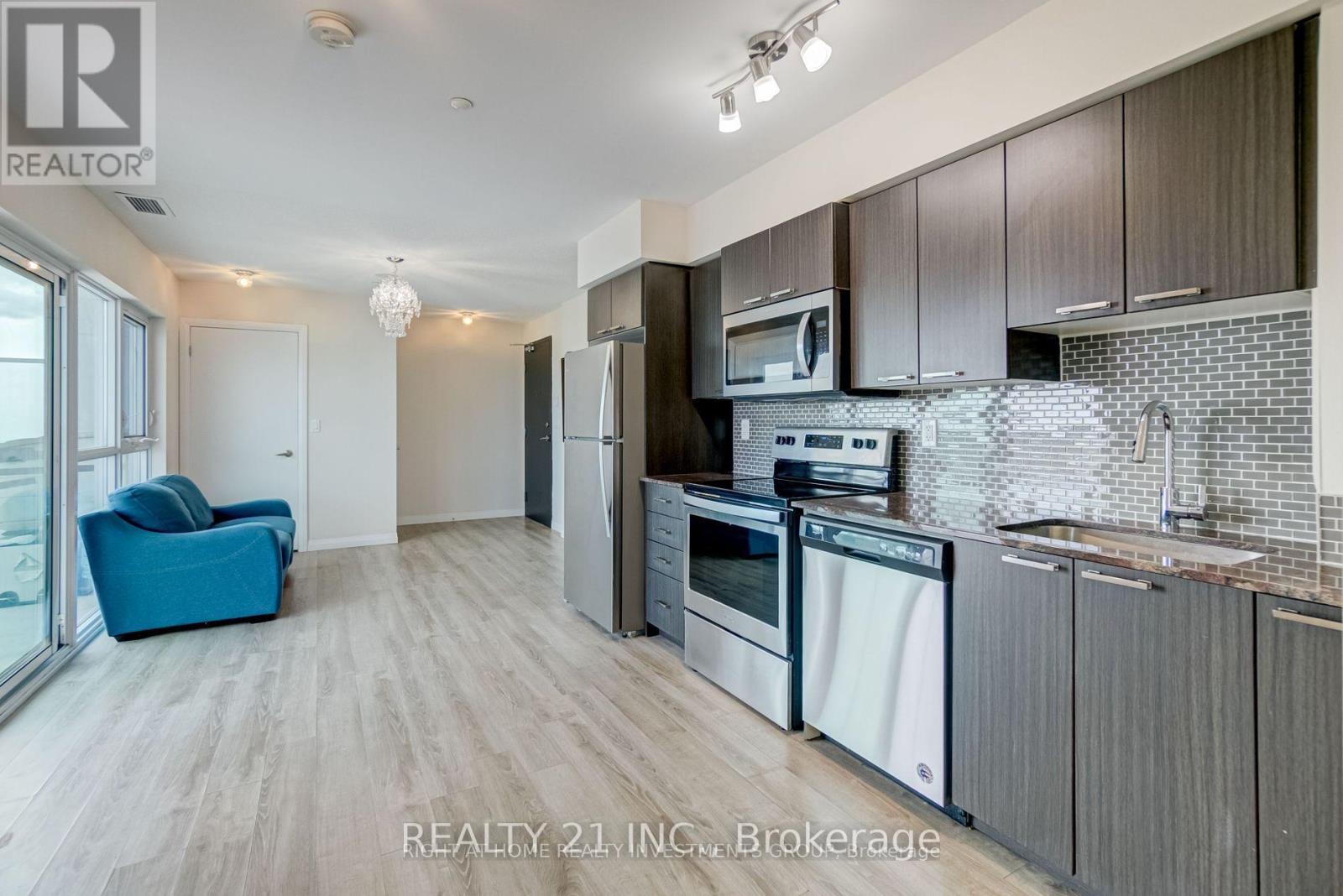 Photo 8 of Ph 03 2150 Lawrence Ave East Avenue, Toronto ON